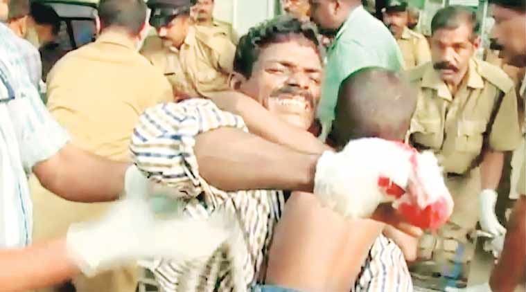 केरला हादसे का सच : मुस्लिम अफसरों ने नहीं दी थी मंजूरी तो लगाया था सांप्रदायिकता का आरोप