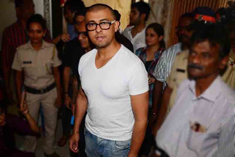 अभिजीत के समर्थन में सोनू निगम ने किया अपना ट्विटर अकाउंट बंद