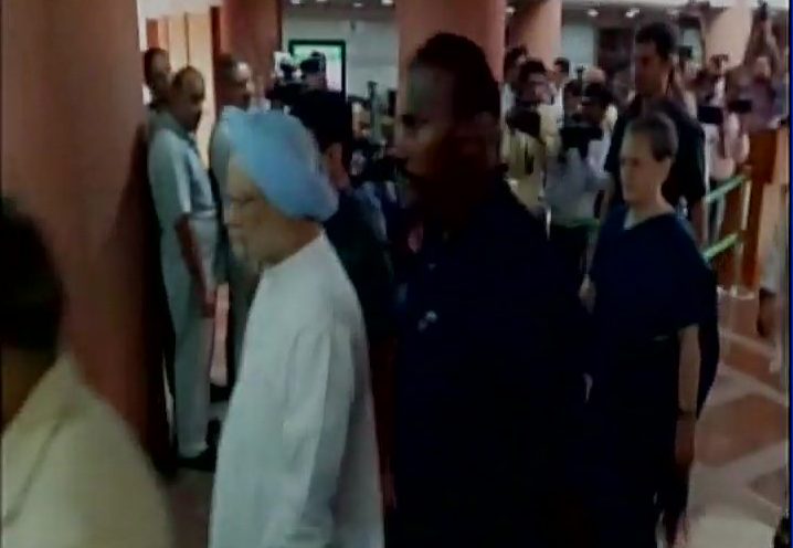 राष्ट्रपति उम्मीदवार पर अंतिम निर्णय के लिए विपक्ष की बैठक शुरू