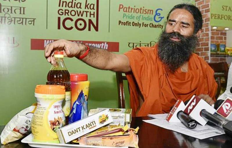 विवादों में घिरी पतंजलि की कोरोना की दवा, आयुर्वेद विभाग ने भेजा नोटिस