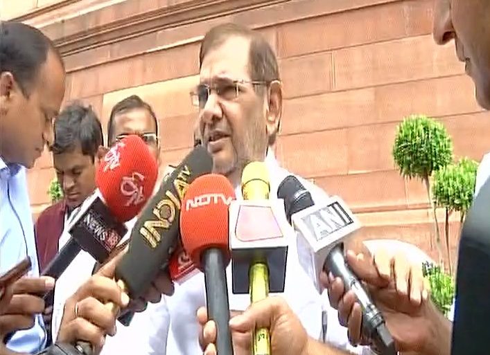 शरद यादव ने तोड़ी खमोशी, कहा ‘मैं निर्णय से सहमत नहीं,  इसके लिए नहीं मिला था जनादेश’