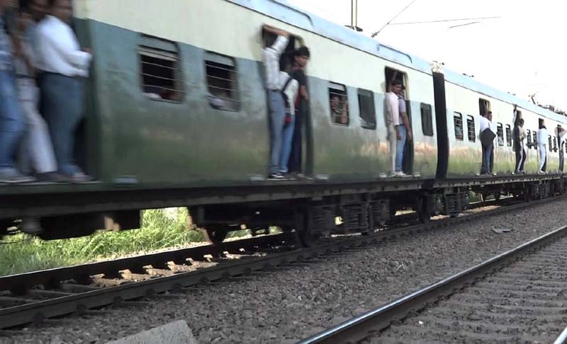 जिस ट्रेन में हुई जुनैद की हत्या उसी ट्रेन में जा रहे परिवार से मारपीट