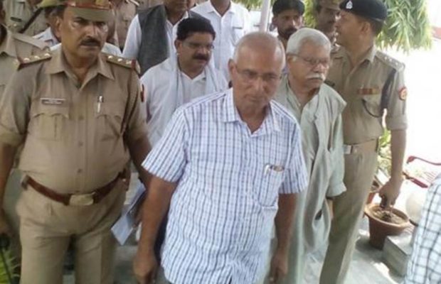 योगी आदित्यनाथ के खिलाफ आवाज बुलंद करने वाले आईपीएस को पुलिस ने किया गिरफ्तार