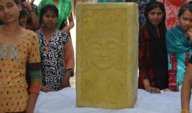 योगी को 125 किलो का साबुन देने आ रहे लोगों को वापस भेजा