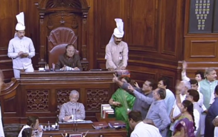 इनकम टेक्स छापेमारी के खिलाफ राज्य सभा में गूँजे “तानाशाही नहीं चलेगी” के नारे