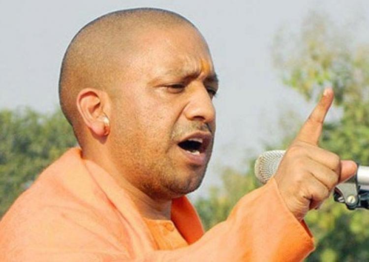 योगी के खिलाफ खुल सकता है दंगो का पुराना मामला, हाईकोर्ट में सरकार को फटकार