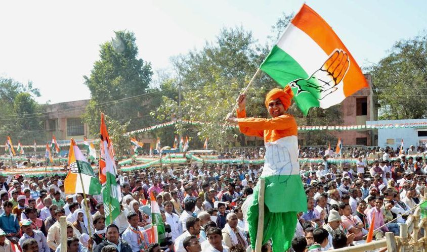 गुजरात में सत्ता में आयी तो 15 दिनों में किसानो के कर्ज माफ़ करेगी कांग्रेस