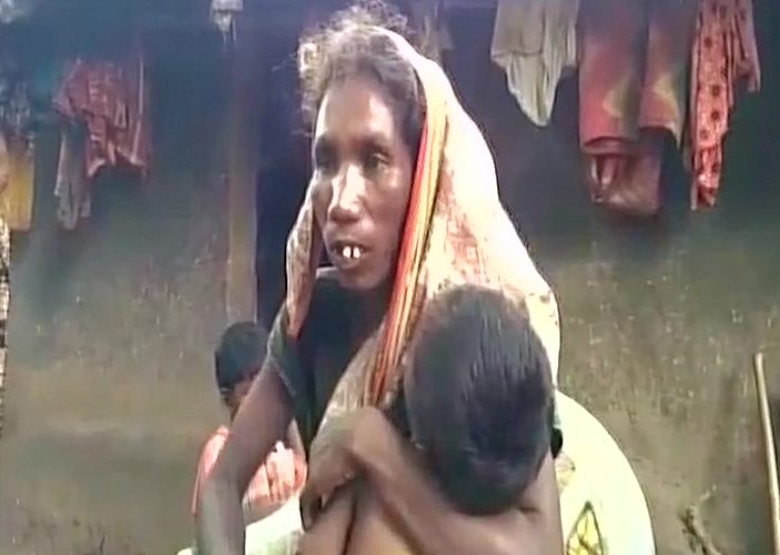शर्मनाक: राशनकार्ड से आधार लिंक नहीं होने पर राशन देने से इंकार, भूख से मरी बच्ची