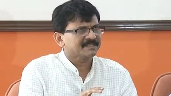 शिवसेना ने कहा ‘फीकी पड़ी नरेंद्र मोदी की लहर, राहुल देश को नेतृत्व देने में सक्षम’