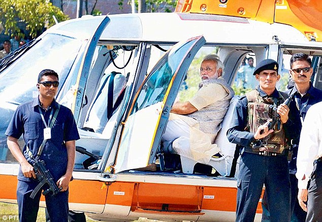 कांग्रेस ने मांगा ‘बतौर गुजरात के मुख्यमंत्री’ नरेंद्र मोदी की यात्राओं का हिसाब