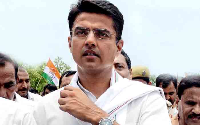 वसुंधरा सरकार के अध्यादेश के खिलाफ कांग्रेस का प्रदर्शन, सचिन पायलट सहित कई हिरासत में