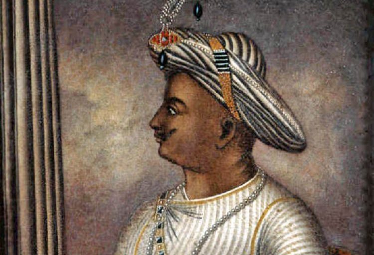 ताज महल के बाद टीपू सुल्तान पर विवाद, केंद्रीय मंत्री ने कहे अपशब्द