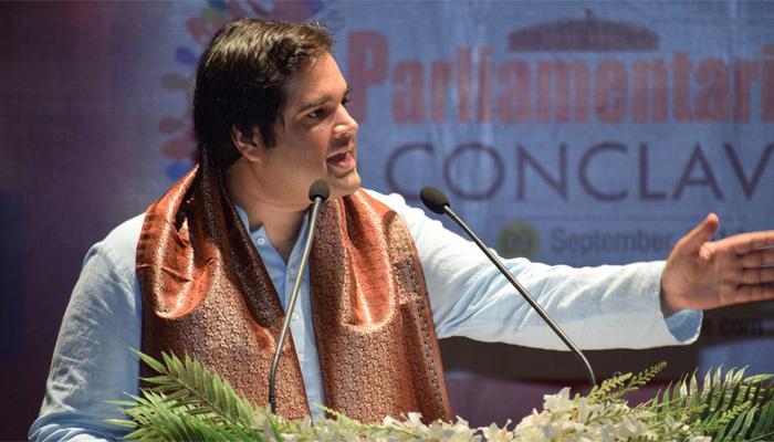 वरुण गांधी ने फिर साधा अपनी ही पार्टी की सरकार पर निशाना