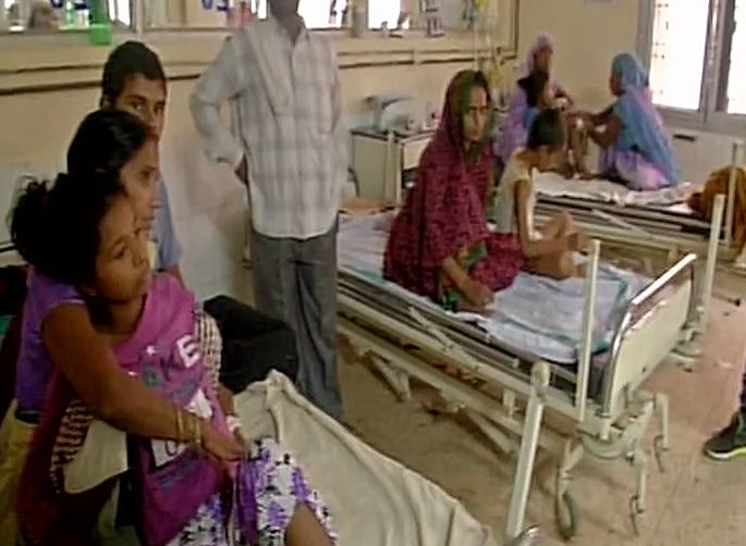 गोरखपुर में बच्चो की मौत का सिलसिला जारी, 24 घंटों में 15 मासूमों की मौत