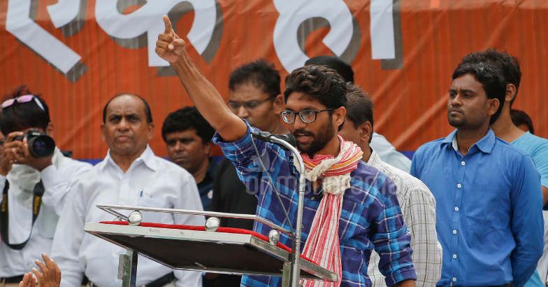 जिग्नेश मेवानी का कांग्रेस में जाना तय, कहा “जल्दी ही आपको बड़ी खबर मिलेगी”