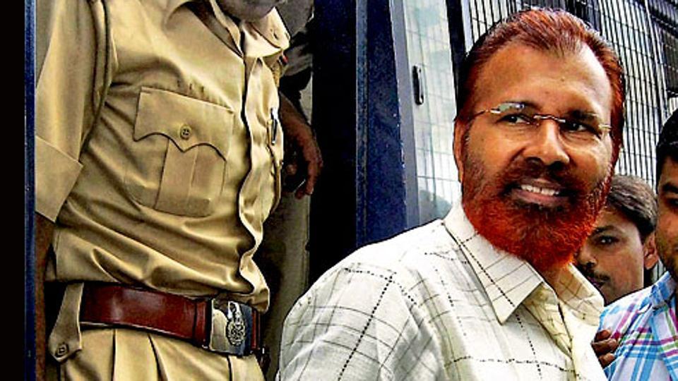 सोहराबुद्दीन और तुलसी प्रजापति फेक एनकाउंटर में बंजारा सहित तीन को नोटिस