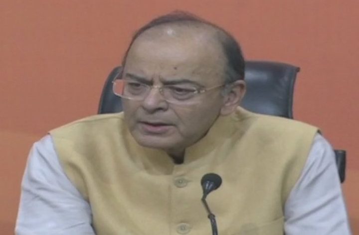 नोटबंदी को लूट बताने पर बिफरे जेटली, दिया घोटालो का हवाला