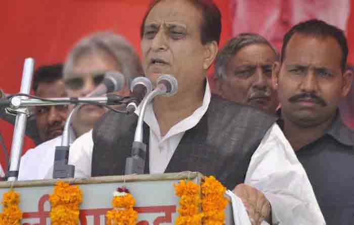 आज़म बोले ‘वाराणसी में जहाँ मोदी जी के पत्थर लगे हैं वहीं मेरे भी पत्थर लगे हैं’