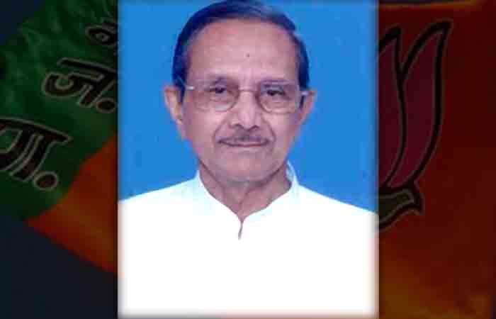 बीजेपी को झटका, पूर्व सांसद और बेटे ने छोड़ी पार्टी