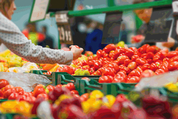 टमाटर हुआ और लाल, कहीं 80 तो कहीं 100 का भाव