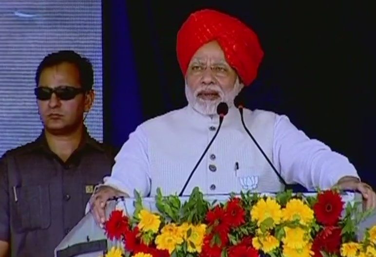 Video: पीएम मोदी की भरूच रैली में नहीं जुटी भीड़, बीजेपी हैरान