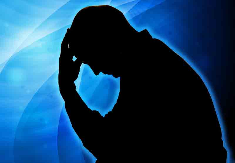 आत्म हत्या की बढ़ती घटनाऐं: कारण और समाधान