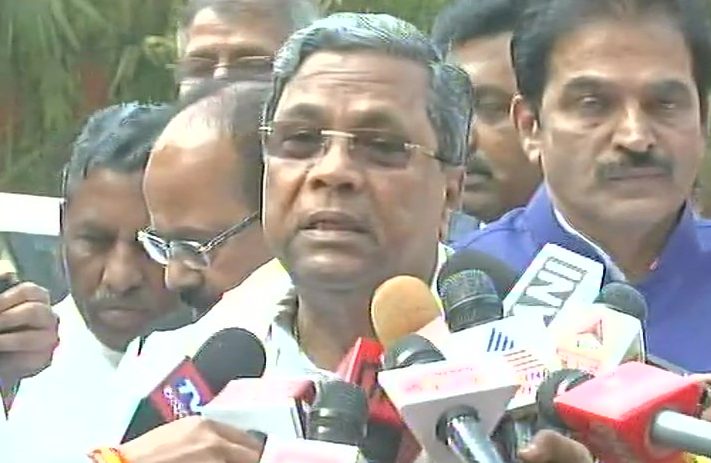 चुनाव आयोग सहित लोकतांत्रिक संस्थाओं को कमजोर करने की कोशिश कर रही बीजेपी: सिद्धारमैया