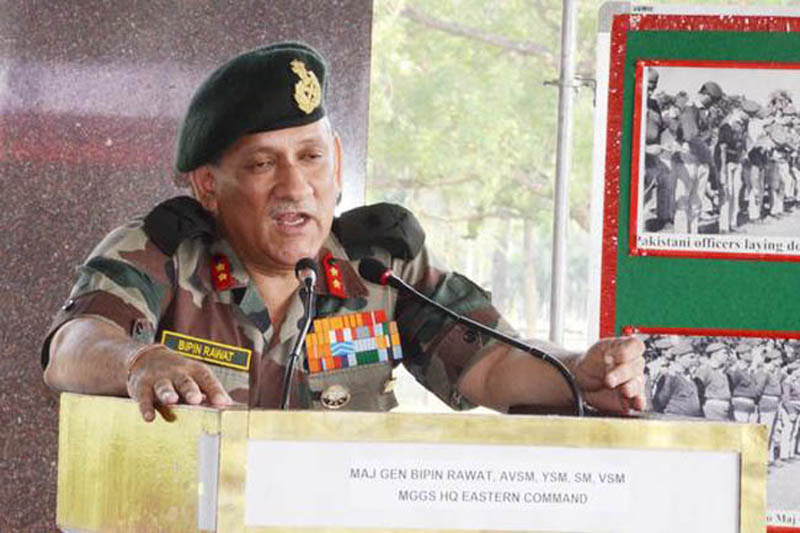 सेना प्रमुख के बयान पर मचा घमासान, राजनैतिक बातें करने का आरोप