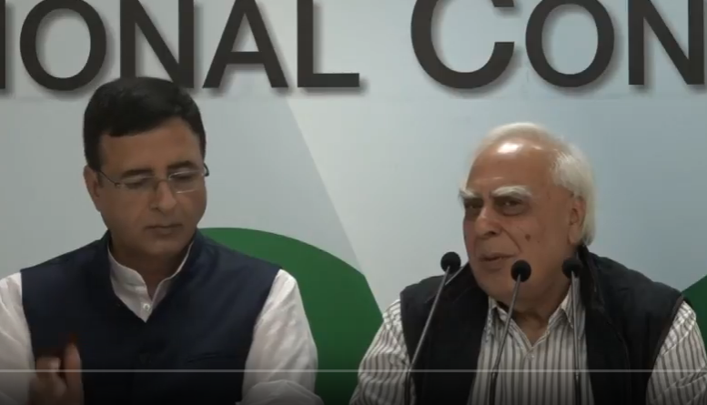 पीएनबी घोटाले पर कांग्रेस का हमला: चौकीदार तलवाते रहे पकोड़ा, भाग गया चोर