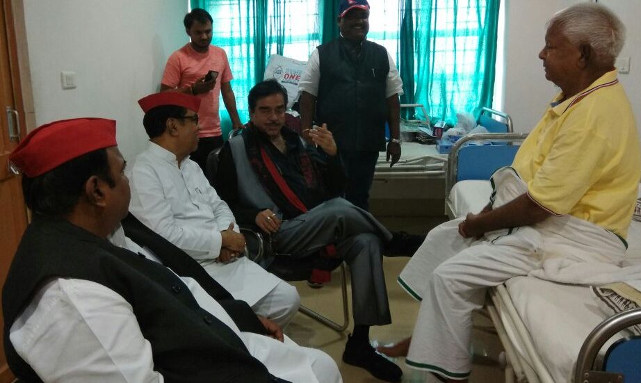 लालू यादव से मिले शॉटगन, कयासों का दौर शुरू