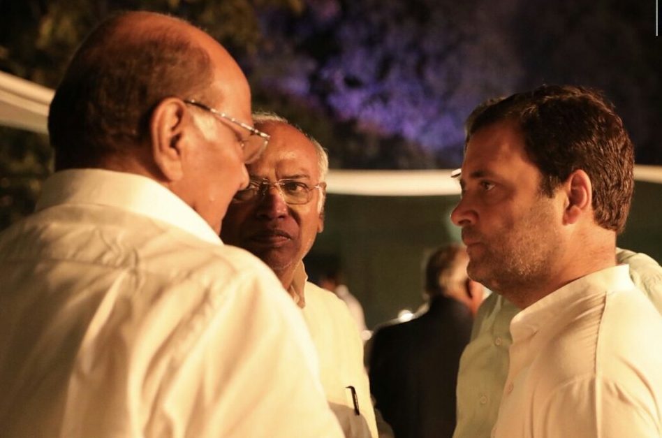 डिनर के बाद अलग अलग बात: शरद पवार से मिले राहुल, 28 को ममता से करेंगे मुलाकात