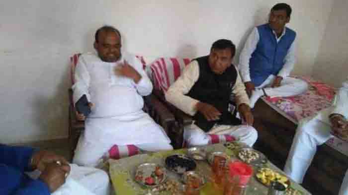 नीतीश सरकार के मंत्री की शराब के साथ फोटो वायरल