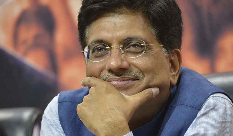 केंद्रीय मंत्री पीयूष गोयल की घेराबंदी, कांग्रेस ने पूछा ‘एक लाख से तीस करोड़ कैसे बनाये’