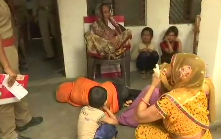 ‘बीजेपी विधायक पर रेप का आरोप’, सीएम आवास पर महिला ने किया आत्मदाह का प्रयास