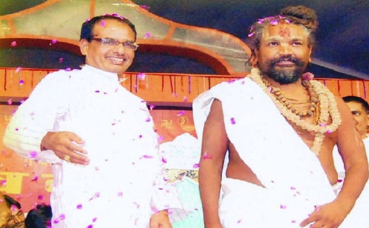 शिवराज सरकार में साधू – संतो को मंत्री पद, शुरू हुई रार, कोर्ट तक पहुंचा मामला