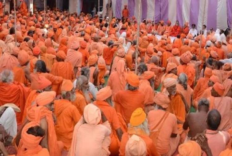 अब संतो ने खोला मोदी सरकार के खिलाफ मोर्चा, कहा “झूठ बोलती है सरकार”