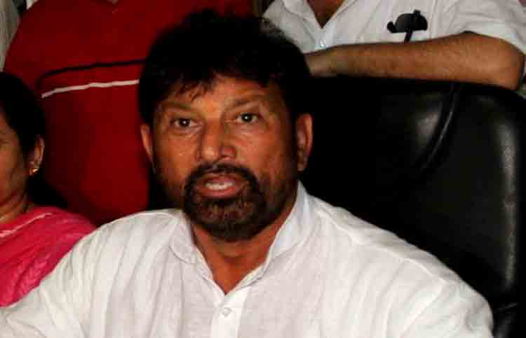 बीजेपी नेताओं ने पत्रकारों को धमकाया, कहा ‘पत्रकार शुजात बुखारी की हत्या से लें सबक’