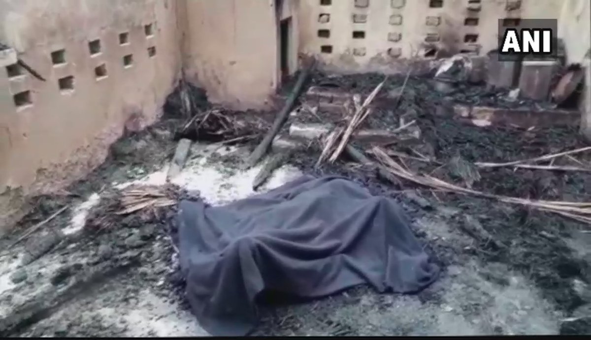 यूपी में दबंगो की दरिंदगी: गैंग रेप के बाद महिला को ज़िंदा जलाया