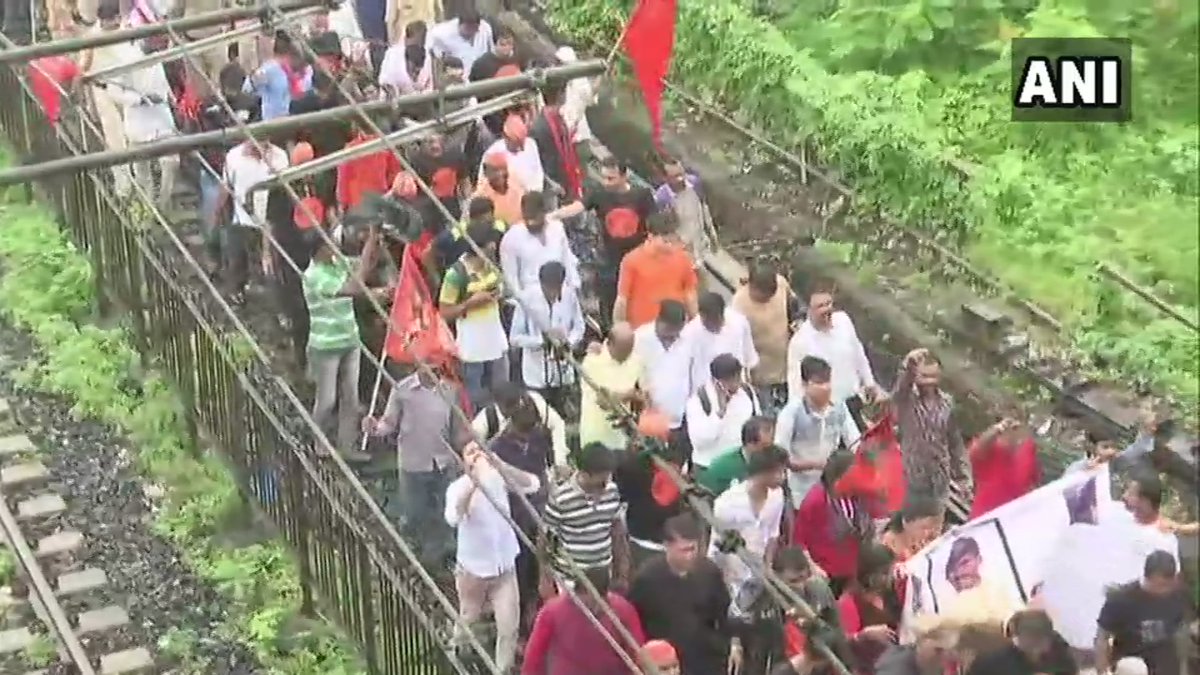 हिंसक हुआ मराठा आंदोलन, एक और प्रदर्शनकारी की मौत