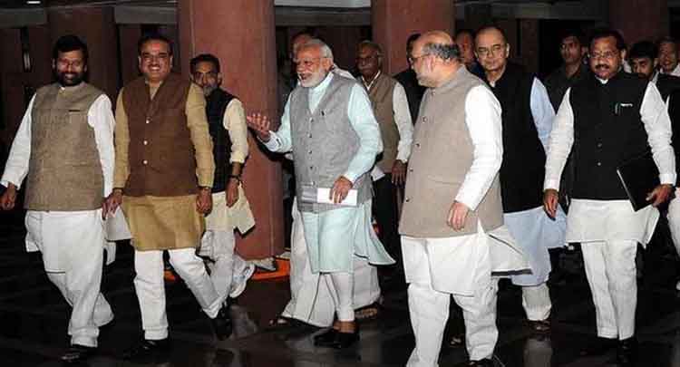 तीन तलाक अध्यादेश पर राष्ट्रपति की मुहर, लेकिन अभी संसद में पास कराना अनिवार्य