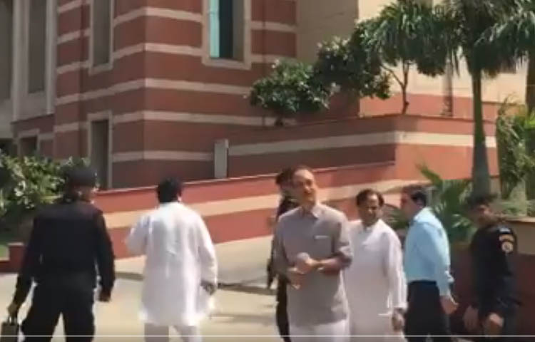 कांग्रेस ने राफेल डील को लेकर कैग में दर्ज कराई शिकायत