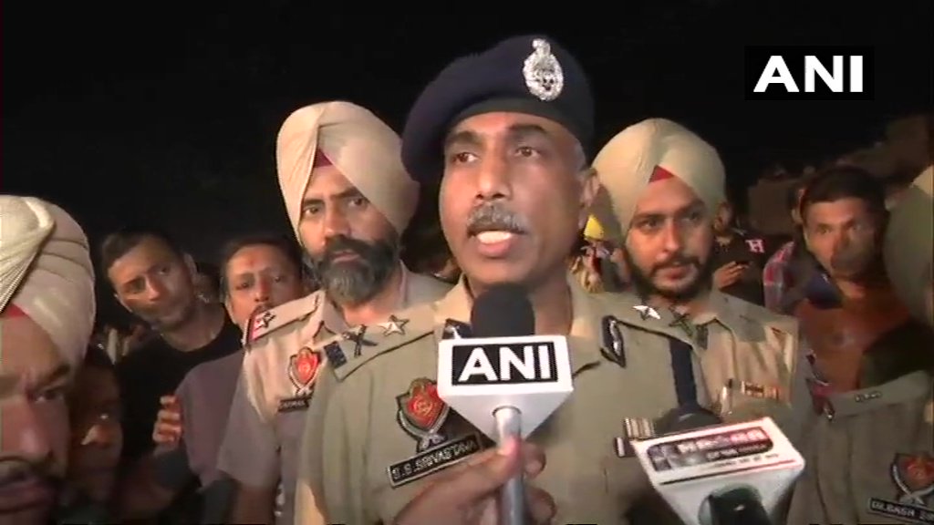 अमृतसर में रावण दहन के दौरान बड़ा हादसा, 50 से अधिक लोगों के मरने की आशंका