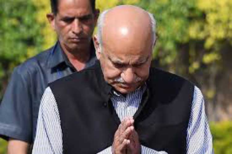 एमजे अकबर ने पल्ल्वी गोगोई के आरोपों को स्वीकारा, कहा ‘सहमति से बने थे संबंध’