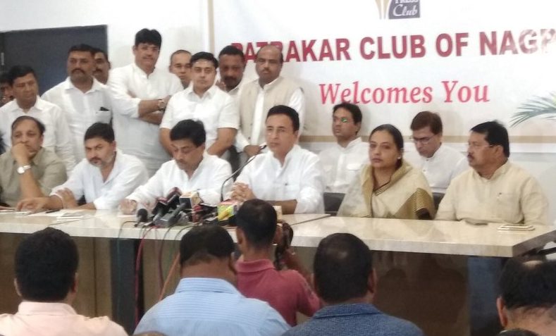 कांग्रेस ने पाक से की संघ की तुलना, कहा ‘नफरत और हिंसा फैलाने में एक जैसे’