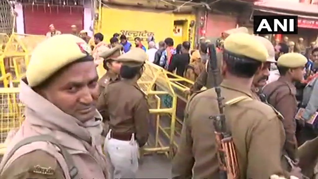 लाइव: मंदिर निर्माण पर कोई फॉर्मूला मंजूर नहीं, विवादित ज़मींन पर नहीं होने देंगे नमाज़: विहिप