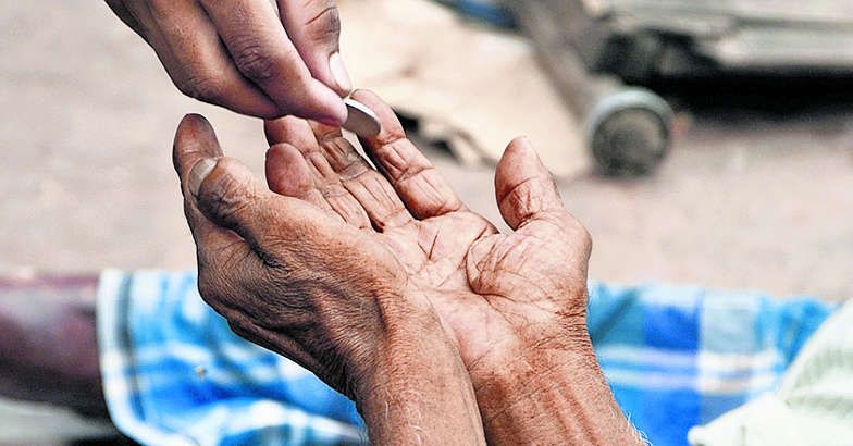 ब्लॉग: अयोध्या में राम मंदिर या बाबरी मस्जिद बनने से हिंदुस्तान की दरिद्रता दूर हो जायेगी?