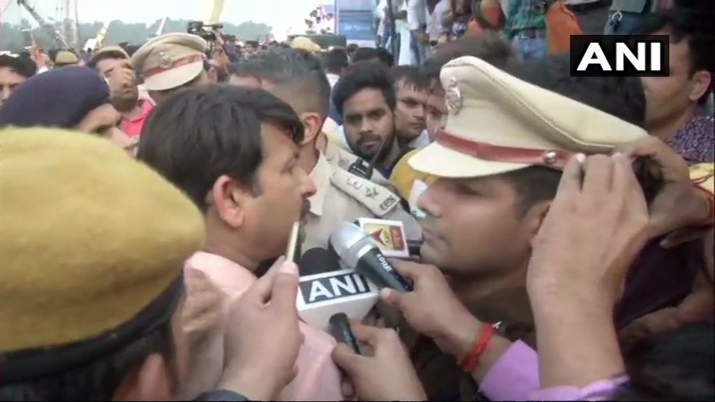 सिग्नेचर ब्रिज के उद्घाटन में बवाल, बीजेपी अध्यक्ष का आरोप “मुझसे बदसलूकी हुई”