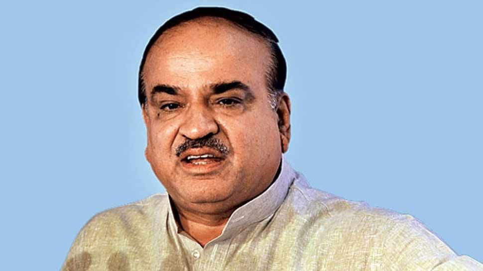 बीजेपी के कद्दावर नेता और केंद्रीय मंत्री अनंत कुमार का निधन