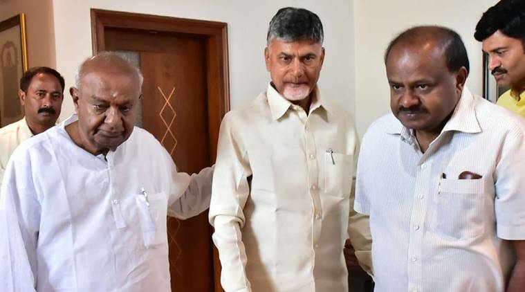 अब 2019 के लिए विपक्ष को एकजुट करने में जुटे नायडू , देवगौड़ा से की मुलाकात