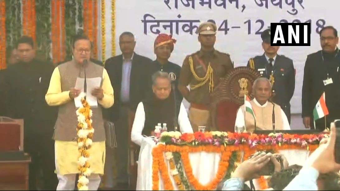 राजस्थान में 13 केबिनेट मंत्री और 10 राज्य मंत्रियों ने ली शपथ